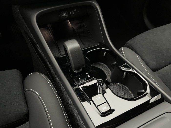 Volvo XC40 B3 AUT BLACK EDITION PLUS