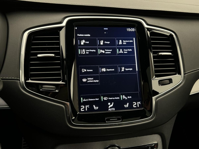Volvo XC90 T8 AWD R-DESIGN 7MÍSTNÁ AUT CZ