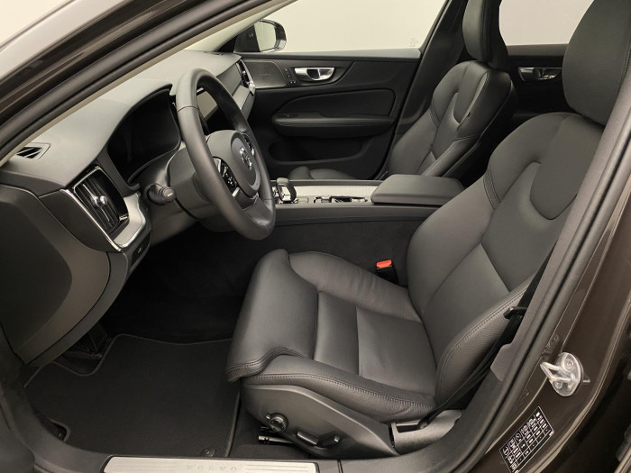 Volvo V60 CC B5 AWD PLUS BRIGHT 1.maj