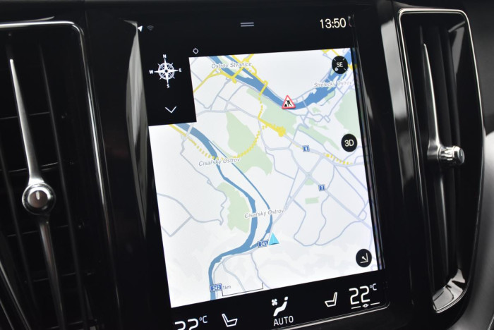 Volvo XC60 B4 AWD MOMENTUM REZERVACE 2.0 Momentum