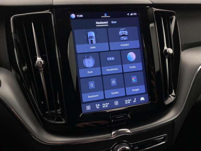 Volvo XC60 B4 AWD CORE AUT CZ