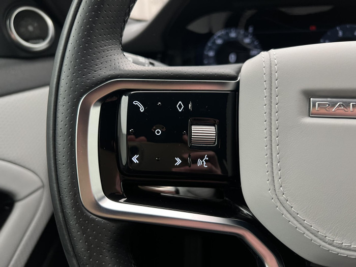 Land Rover Range Rover Evoque P300 HST AWD AUT CZ