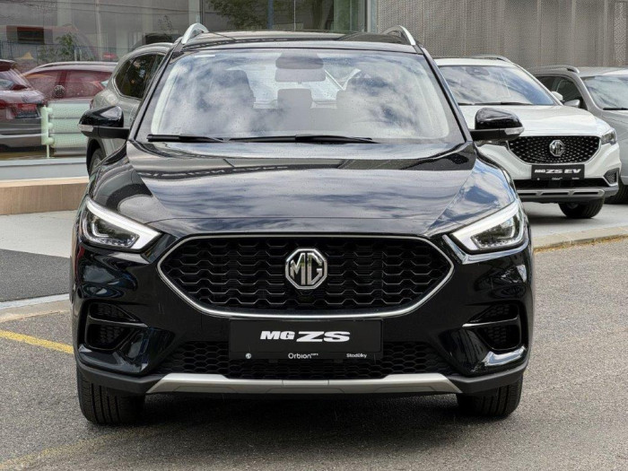 MG ZS ESSENTIAL PLUS 1.5 AKCE