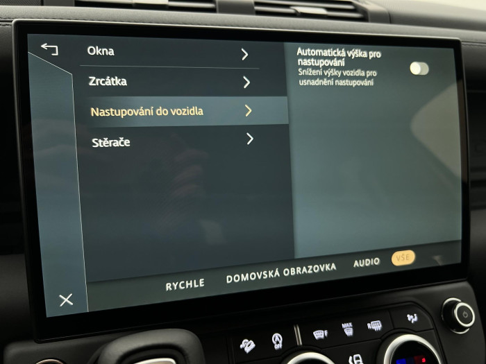 Land Rover Defender 110 D250 X-DYNAMIC SE AWD Aut 3.0 d Dynamic SE