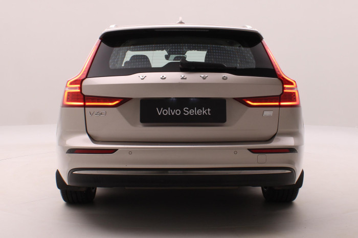 Volvo V60 T6 AWD RECHARGE CORE AUT CZ