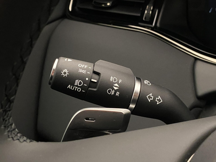 Land Rover Range Rover Evoque D165 R-DYNAMIC SE  AWD AUT 2.0 d Dynamic SE