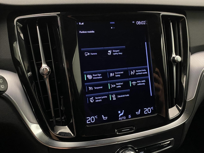 Volvo V60 CC B4 AWD MOMENTUM AUT 1.maj. 2.0 CC CC Momentum