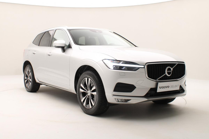 Volvo XC60 B5 AWD MOMENTUM REZERVACE 2.0 Momentum