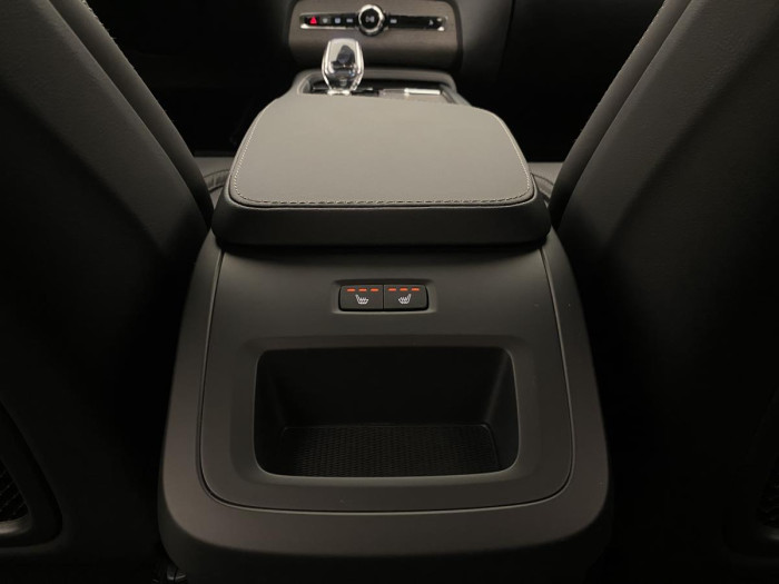 Volvo XC90 B6 AWD AUT BRIGHT PLUS 7-míst 2.0 Plus