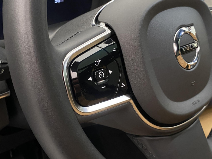 Volvo XC90 T8 AWD ULTIMATE DARK RECHARGE