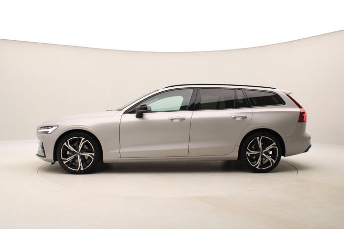 Volvo V60 B4 PLUS DARK AUT 1.maj