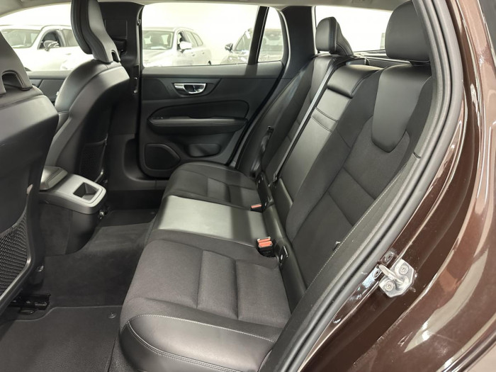 Volvo V60 D3 MOMENTUM REZERVACE 2.0 d Momentum