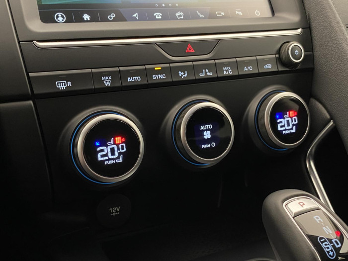 Jaguar E-Pace D150 S AWD AUT REZERVACE 2.0 d