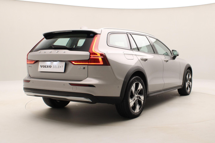 Volvo V60 CC B5 AWD ULTIMATE AUT CZ 2.0 CC CC