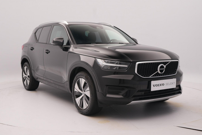 Volvo XC40 T2 MOMENTUM PRO REZERVACE 1.5 Momentum