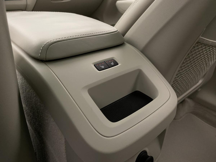 Volvo XC60 T8 AWD INSCRIPTION REZERVACE