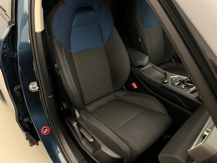 Lynk & Co 01 PHEV DCT Aut 1.maj.