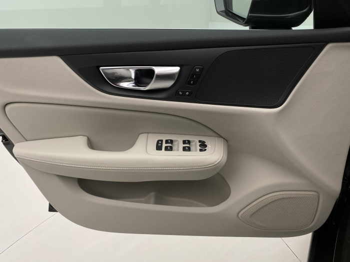 Volvo V60 T6 AWD PLUG-IN BRIGHT PLUS