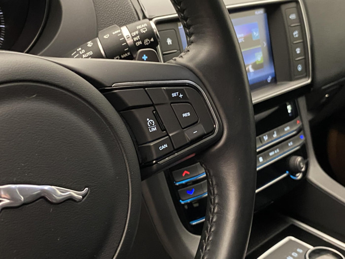 Jaguar F-Pace 35t AWD AUT REZERVACE