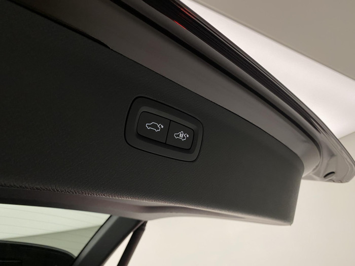 Volvo XC90 D5 AWD INSCRIPTION REZERVACE 2.0 d