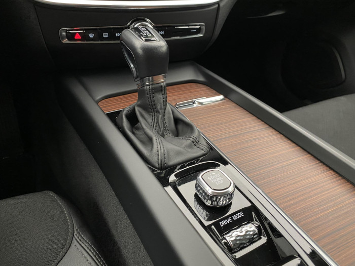 Volvo V60 D3 AWD MOMENTUM AUT CZ 2.0 d Momentum