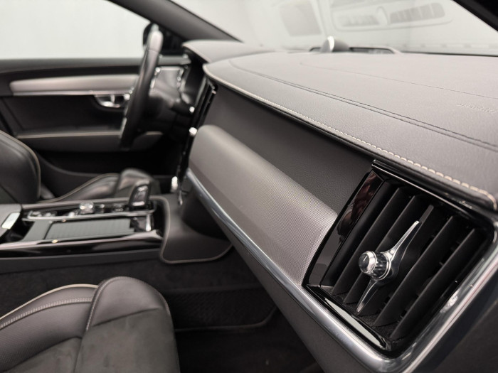 Volvo S90 T8 AWD R-DESIGN RECHARGE CZ