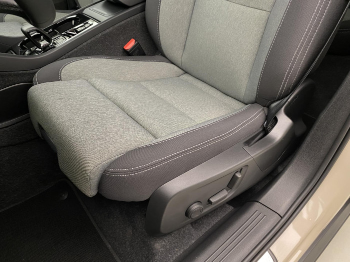 Volvo XC40 B3 DARK PLUS AUT CZ