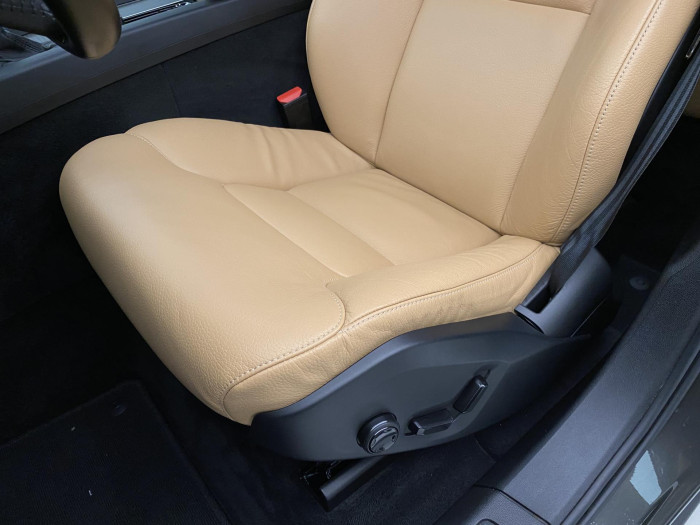 Volvo XC60 T5 AWD MOMENTUM AUT CZ 2.0 Momentum