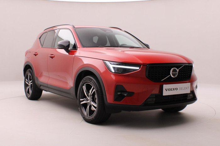 Volvo XC40 B3 DARK PLUS AUT CZ