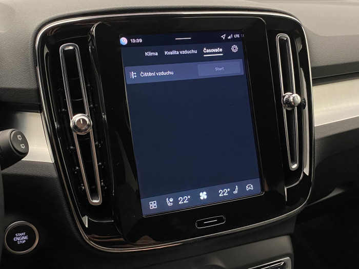 Volvo XC40 B3 AUT PLUS BLACK EDITION