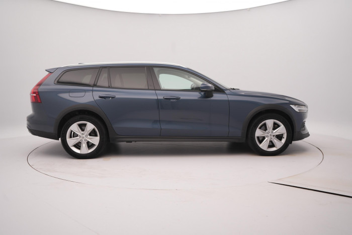 Volvo V60 CC B4 AWD PRO AUT 2.0 CC CC