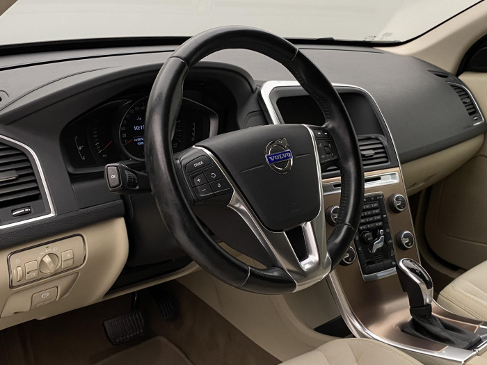 Volvo XC60 D4 AWD MOMENTUM AUT CZ 2.4 d Momentum