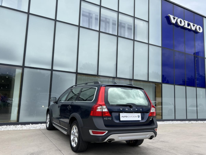 Volvo XC70 D5 AWD PARK. SENZORY Aut CZ 2.4 d