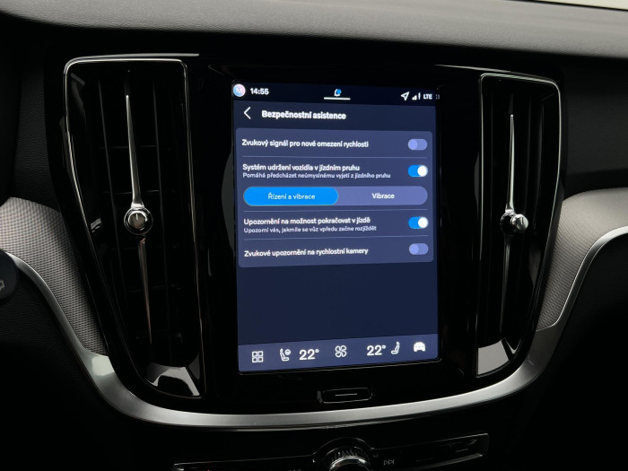 Volvo V60 B4 AUT DARK PLUS