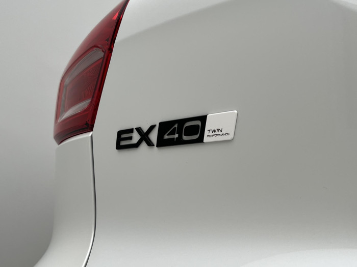 Volvo EX40 PURE ELECTRIC TWIN ULTRA