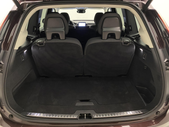 Volvo XC90 T8 AWD RECHARGE CORE AUT CZ 7m