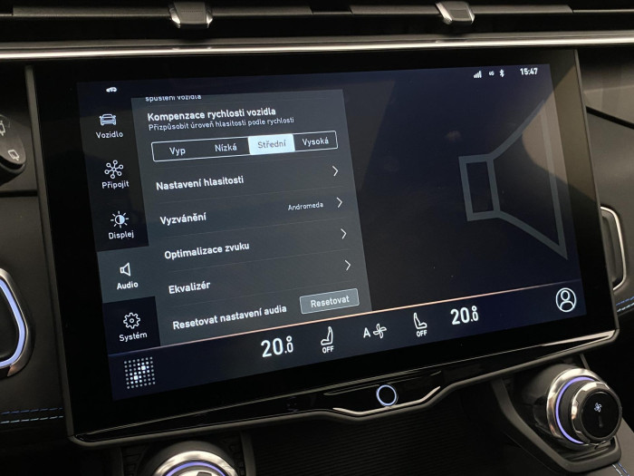 Lynk & Co 01 PHEV DCT AUT 1.maj REZERVACE