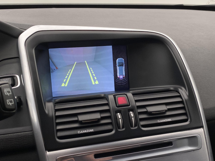 Volvo XC60 D5 AWD MOMENTUM CZ 2.4 d Momentum