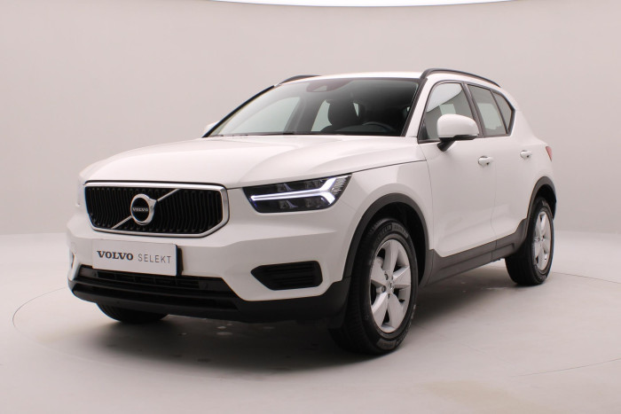 Volvo XC40 T3 KINETIC AUT CZ REZERVACE