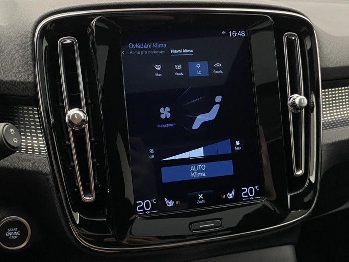 Volvo XC40 D4 AWD R-DESIGN REZERVACE 2.0 d