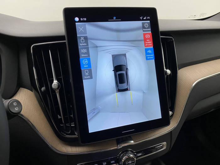 Volvo XC60 B5 AWD AUT DARK PLUS