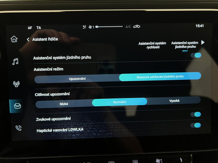 MG ZS 1.5 ESSENTIAL PLUS CZ 1.maj.