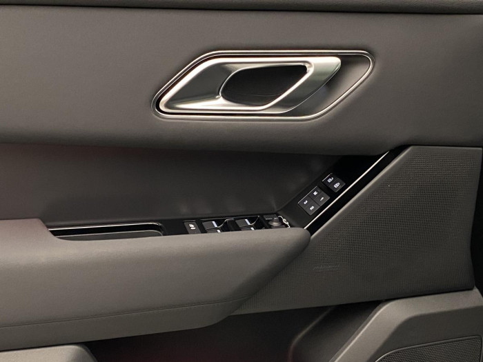 Land Rover Range Rover Velar REZERVACE!
