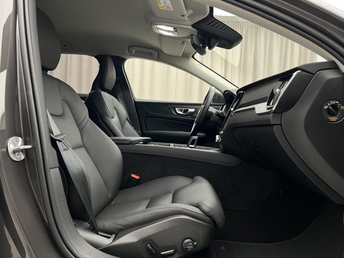 Volvo V60 CC B5 AWD PLUS BRIGHT AUT