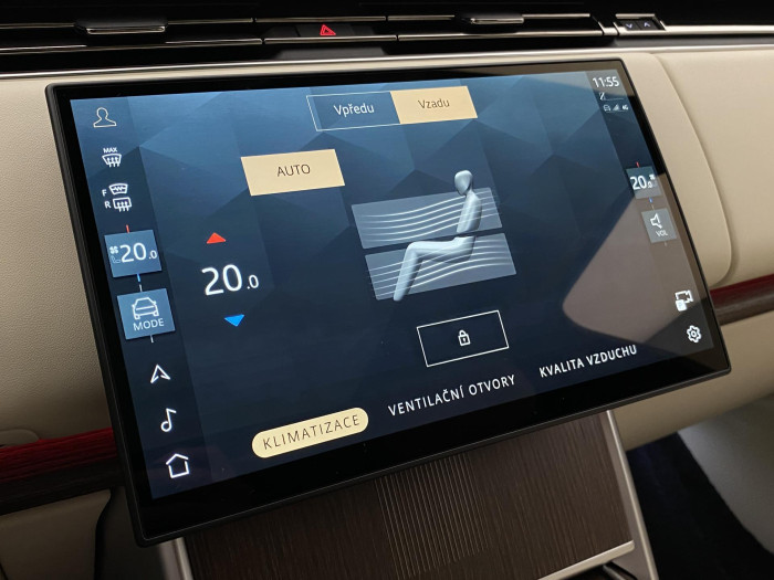 Land Rover Range Rover P550e AUTOBIOGRAPHY SWB