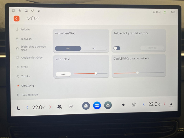 Lynk & Co 01 01 MORE PHEV DEMO