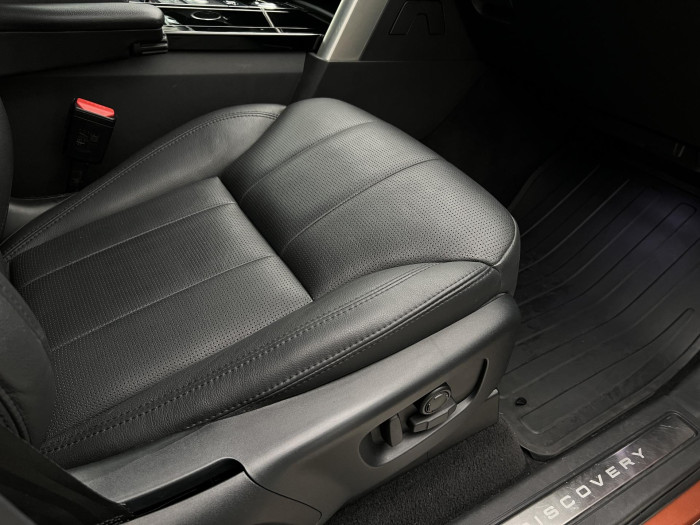 Land Rover Discovery 3.0 TDV6 HSE AWD AUT CZ