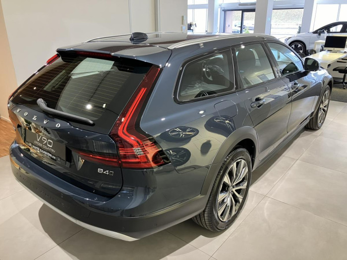 Volvo V90 B4 AWD AUT CROSS COUNTRY PLUS 2.0 Plus
