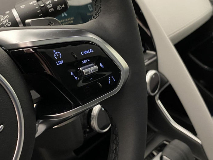 Jaguar E-Pace P250 R-DYNAMIC SE AWD AUT 2.0 Dynamic SE