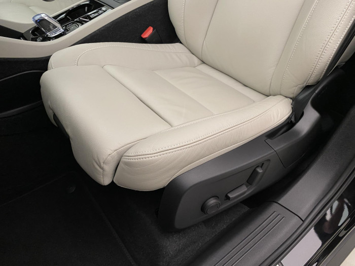 Volvo XC40 B4 AWD ULTIMATE BRIGHT CZ